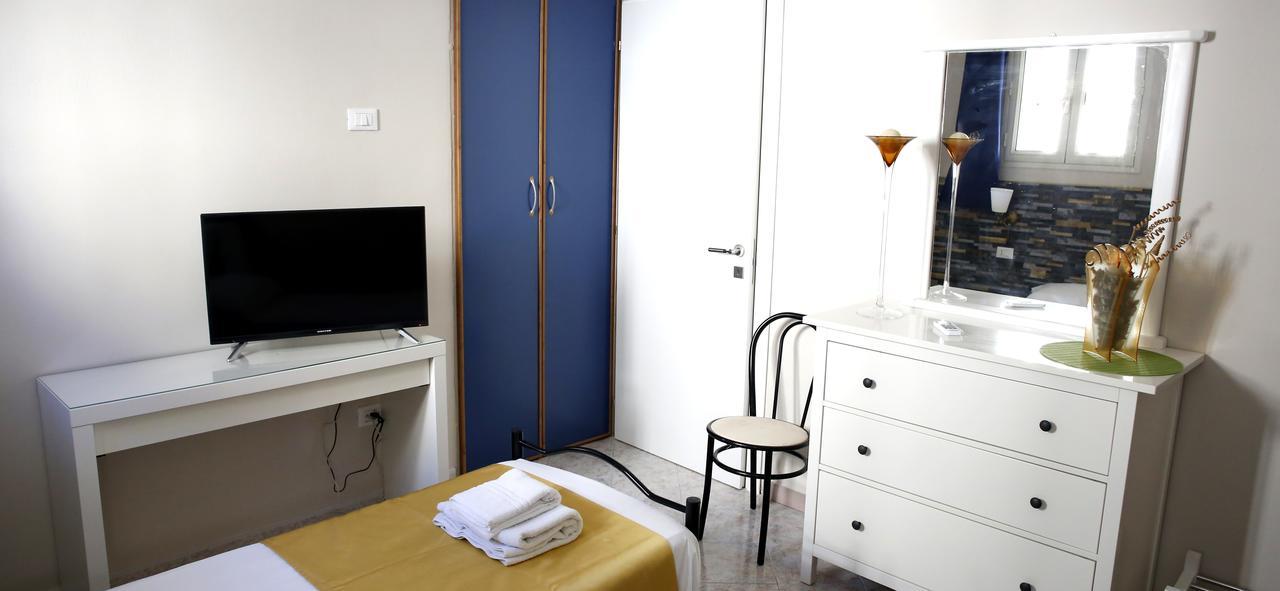 Veganb&B Cherry Room Syracuse Bagian luar foto
